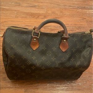 Louis Vuitton Speedy 40